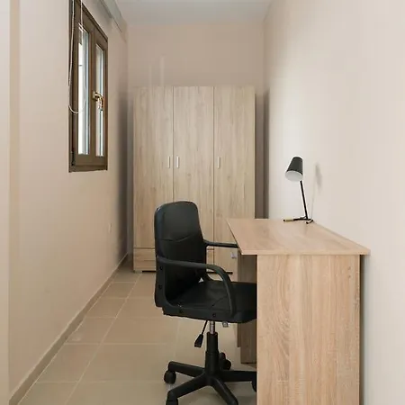 Lakis Apartment