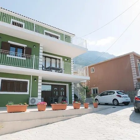 Lakis Apartment Vlachata